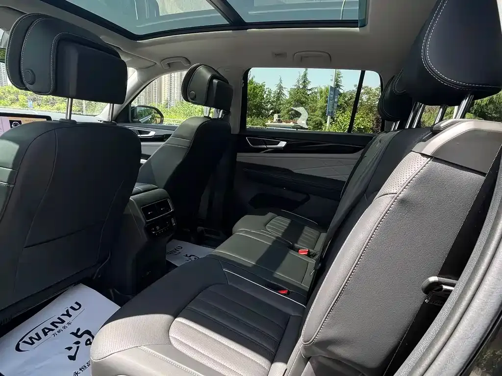 Volkswagen Teramont 2023 из CN, фото 10