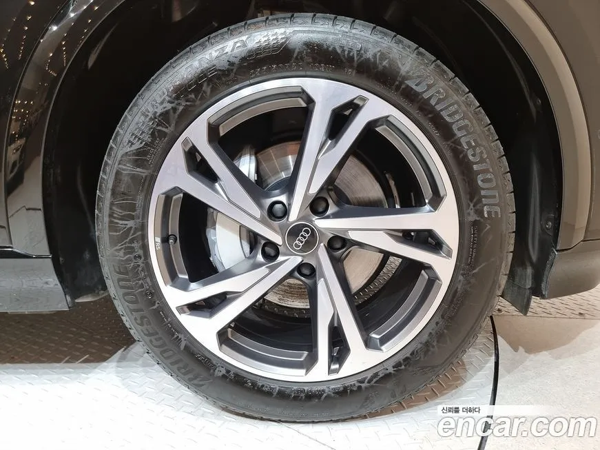 Audi Q6 e-tron 2025 из KR, фото 5