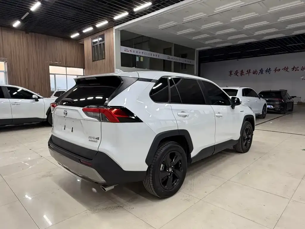 Toyota RAV4 2021 из CN, фото 5