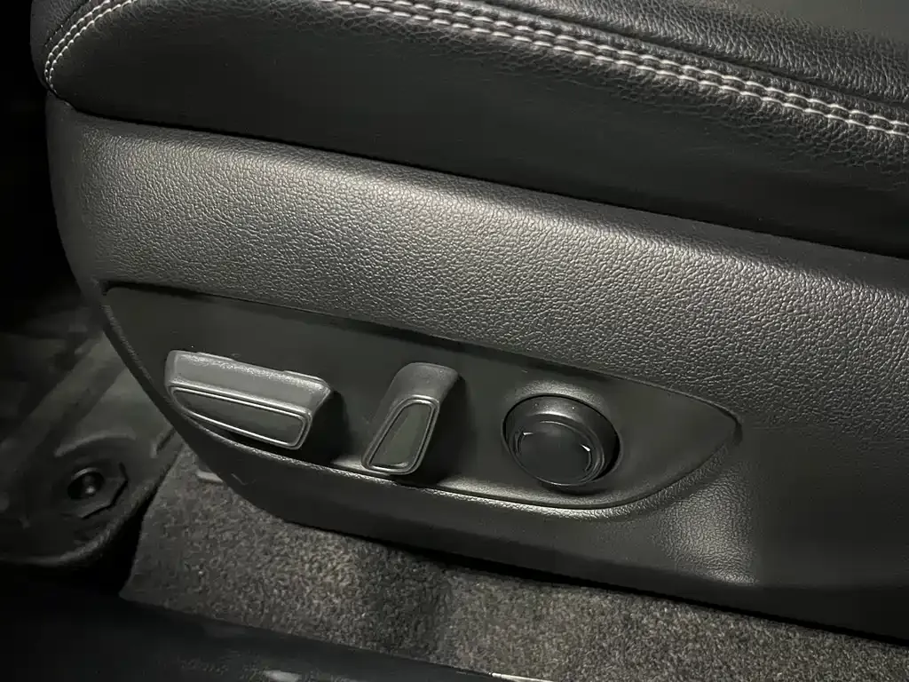Toyota RAV4 2022 из CN, фото 8