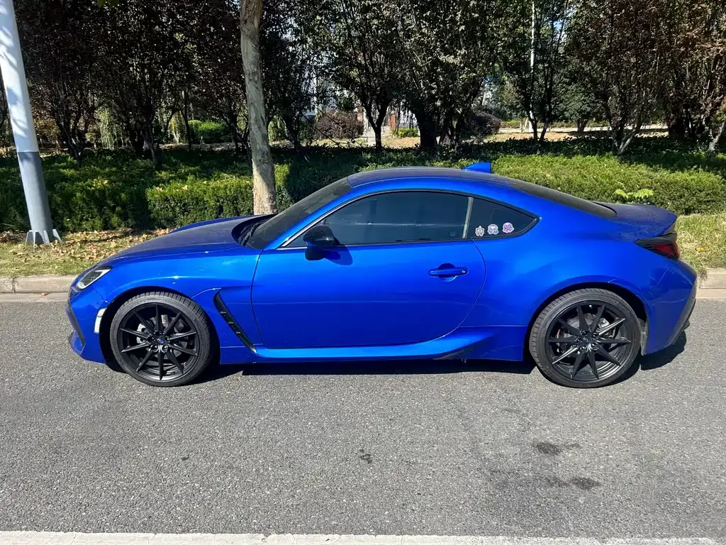 Subaru BRZ 2023 из CN, фото 2