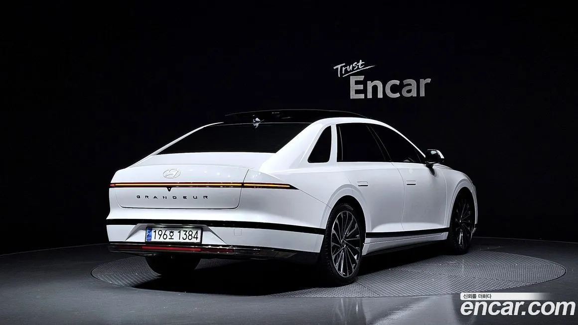 Hyundai Grandeur 2023 из KR, фото 2