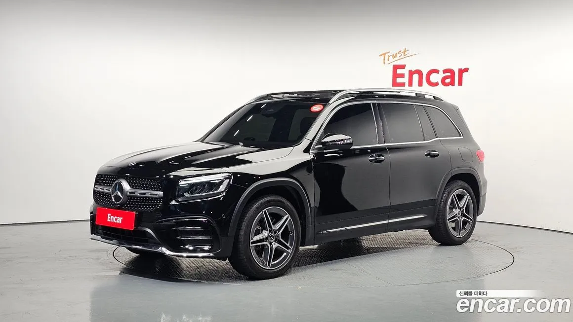 Mercedes-Benz GLB-Class — фото 1