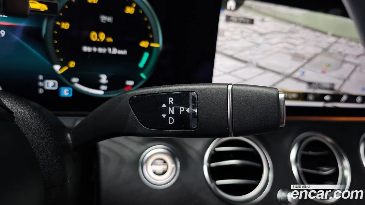 Mercedes-Benz E-Class 2023 из KR, фото 9