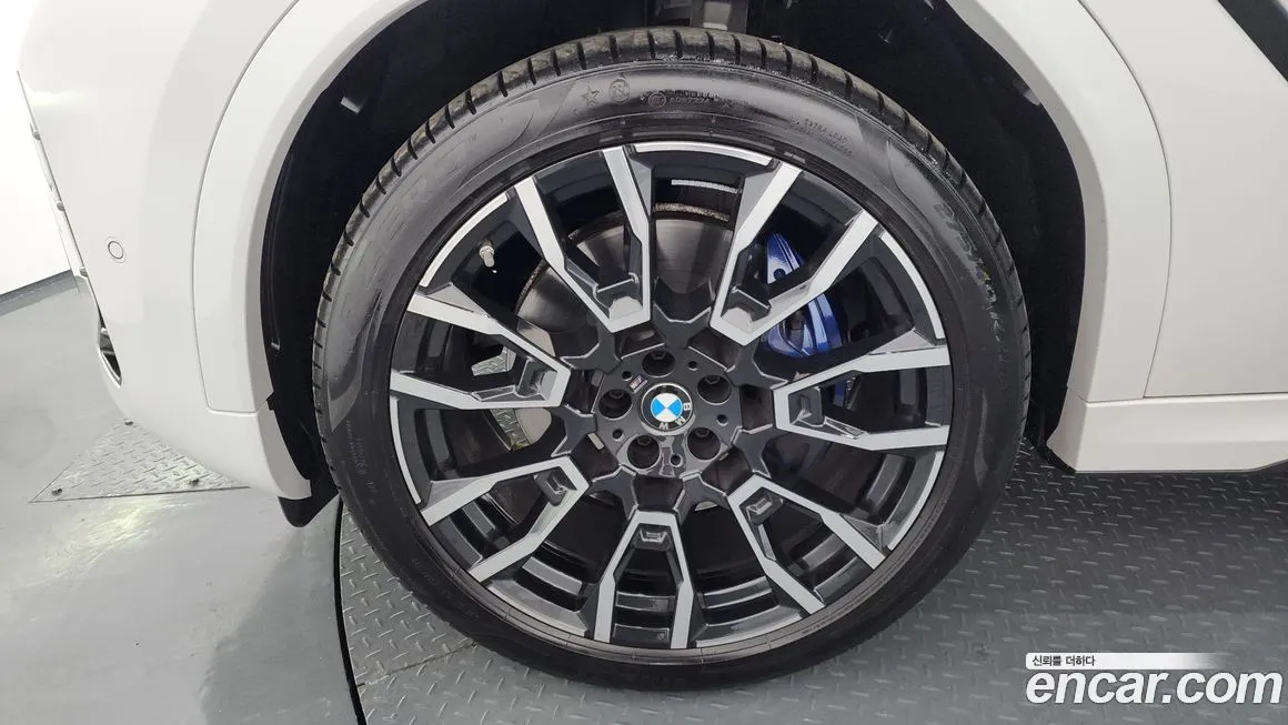 BMW X6 2024 из KR, фото 5