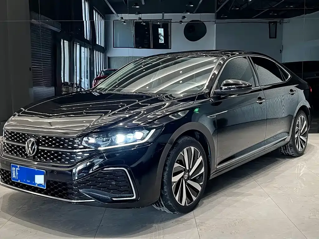 Volkswagen Passat 2022 из CN, фото 1