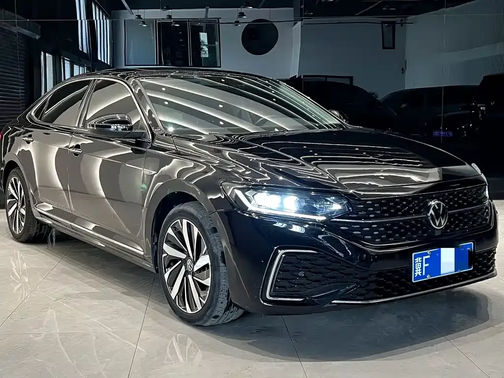 Volkswagen Passat 2022 из CN, фото 3