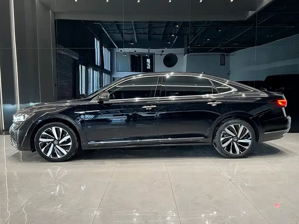 Volkswagen Passat 2022 из CN, фото 4