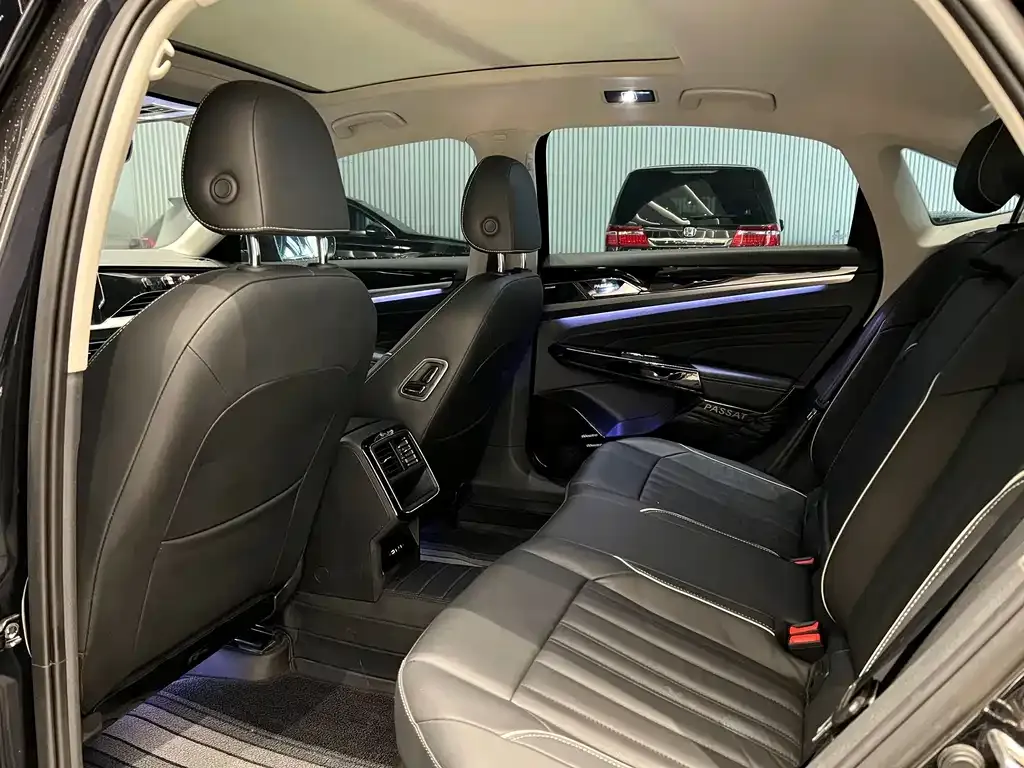 Volkswagen Passat 2022 из CN, фото 6