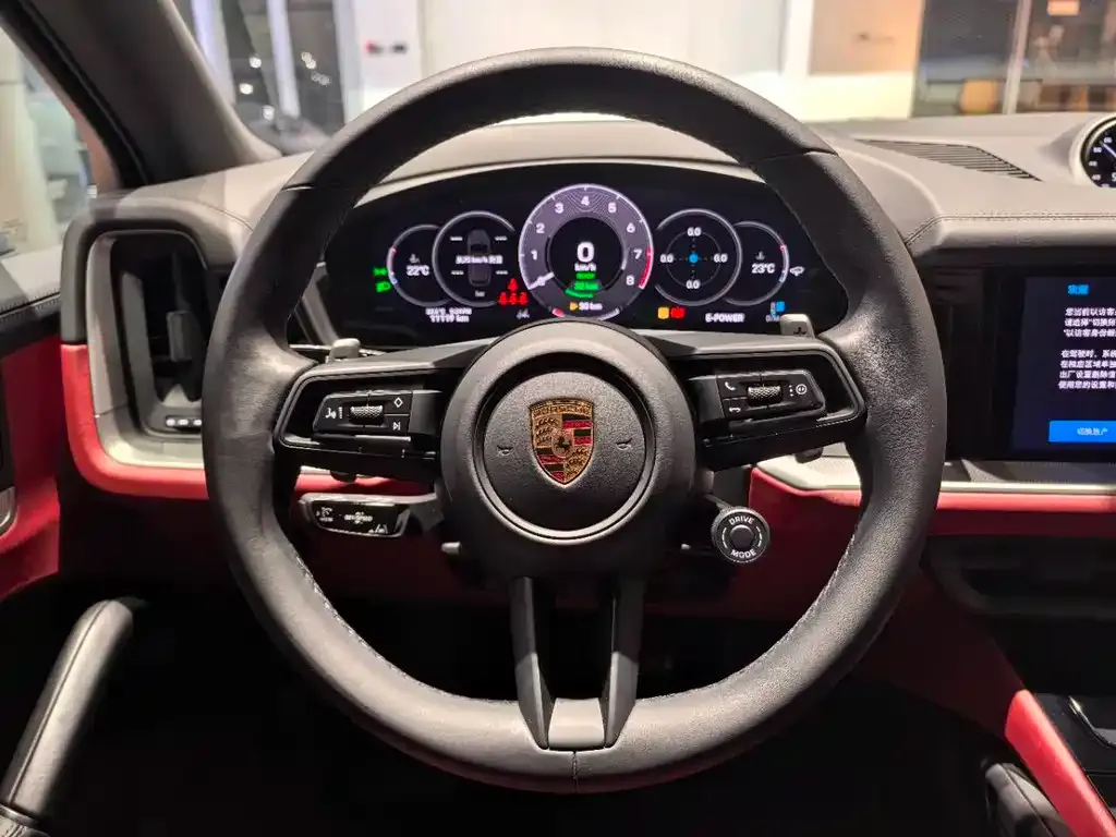 Porsche Cayenne Hybrid — фото 9