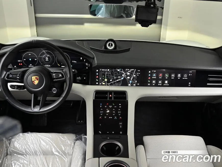 Porsche Taycan 2021 из KR, фото 8