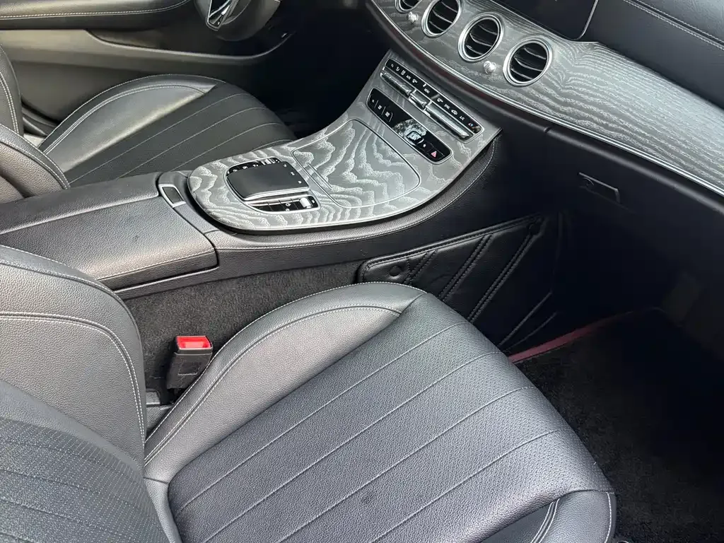 Mercedes-Benz E-Class 2021 из CN, фото 3