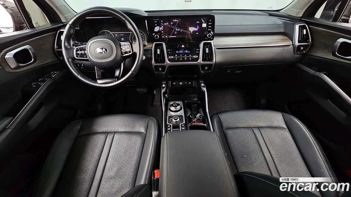 Kia Sorento — фото 7