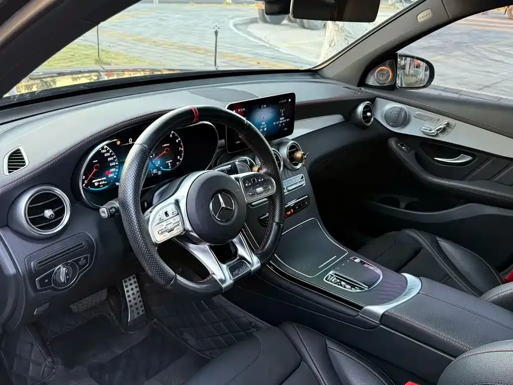 Mercedes-Benz GLC AMG 2023 из CN, фото 4