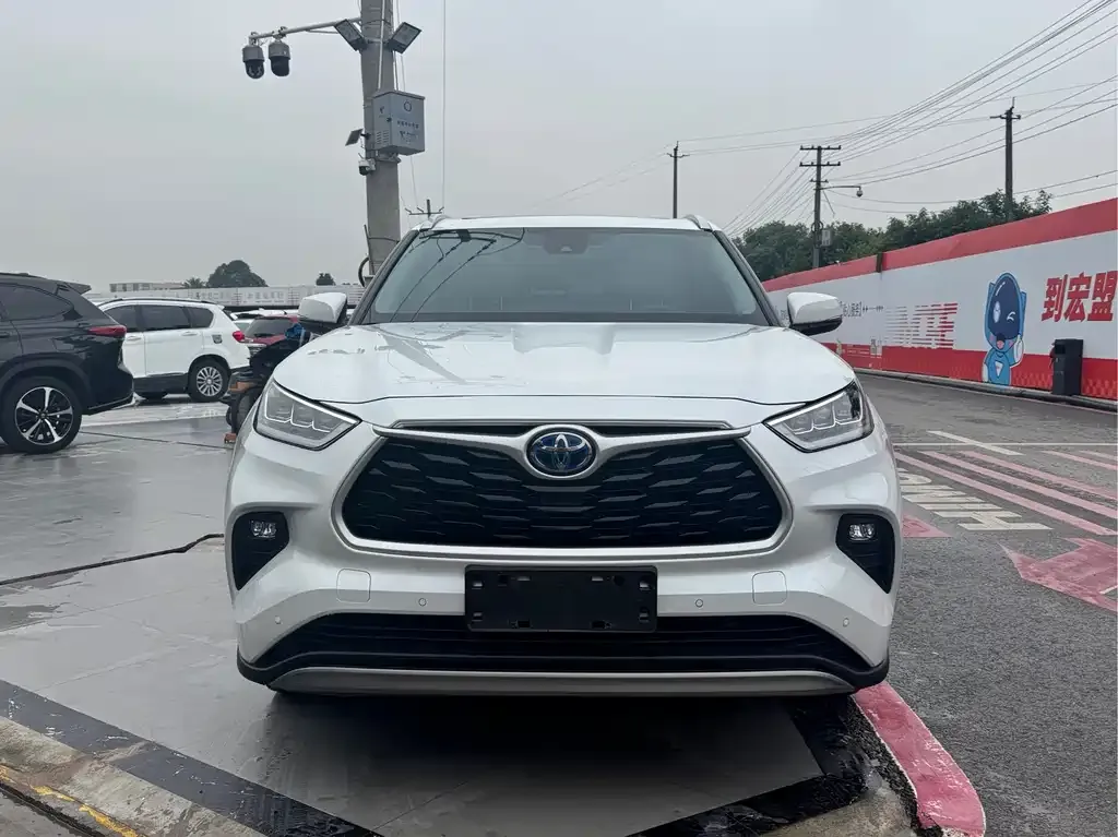 Toyota Highlander 2021 из CN, фото 2