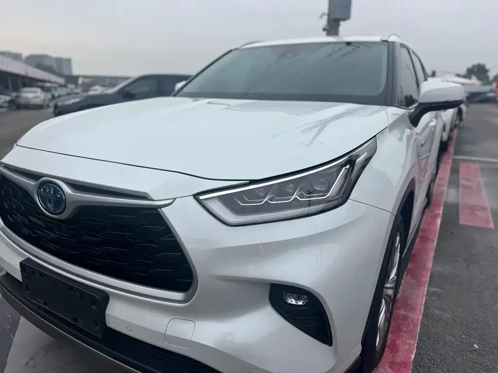 Toyota Highlander 2021 из CN, фото 7