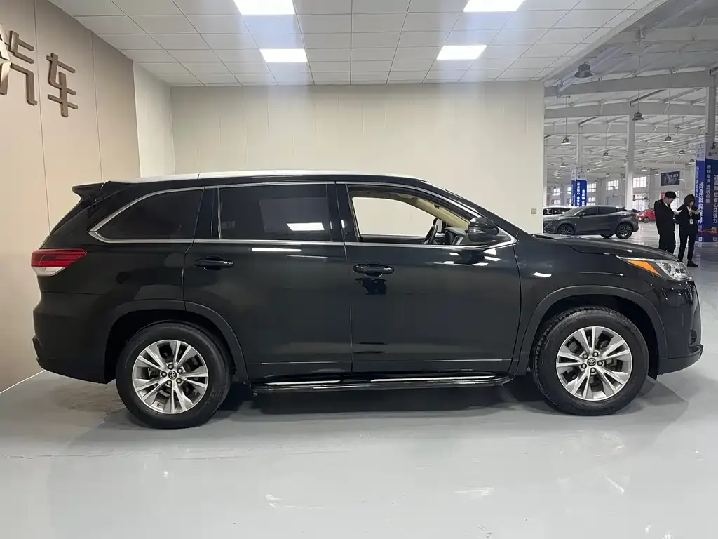 Toyota Highlander 2021 из CN, фото 7