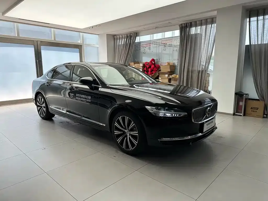 Volvo S90 — фото 3