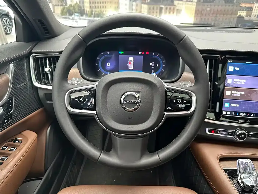 Volvo S90 — фото 4