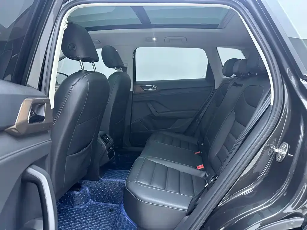Volkswagen Tharu 2022 из CN, фото 10