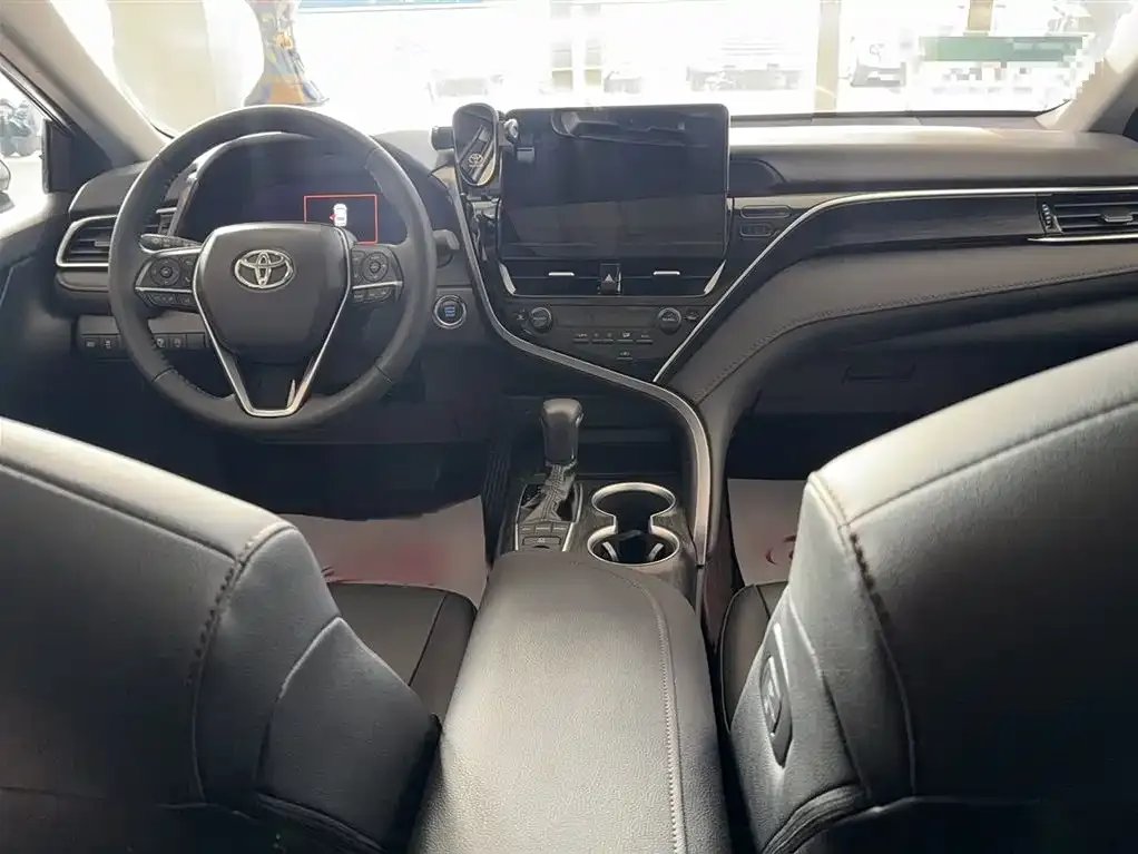 Toyota Camry 2024 из CN, фото 10