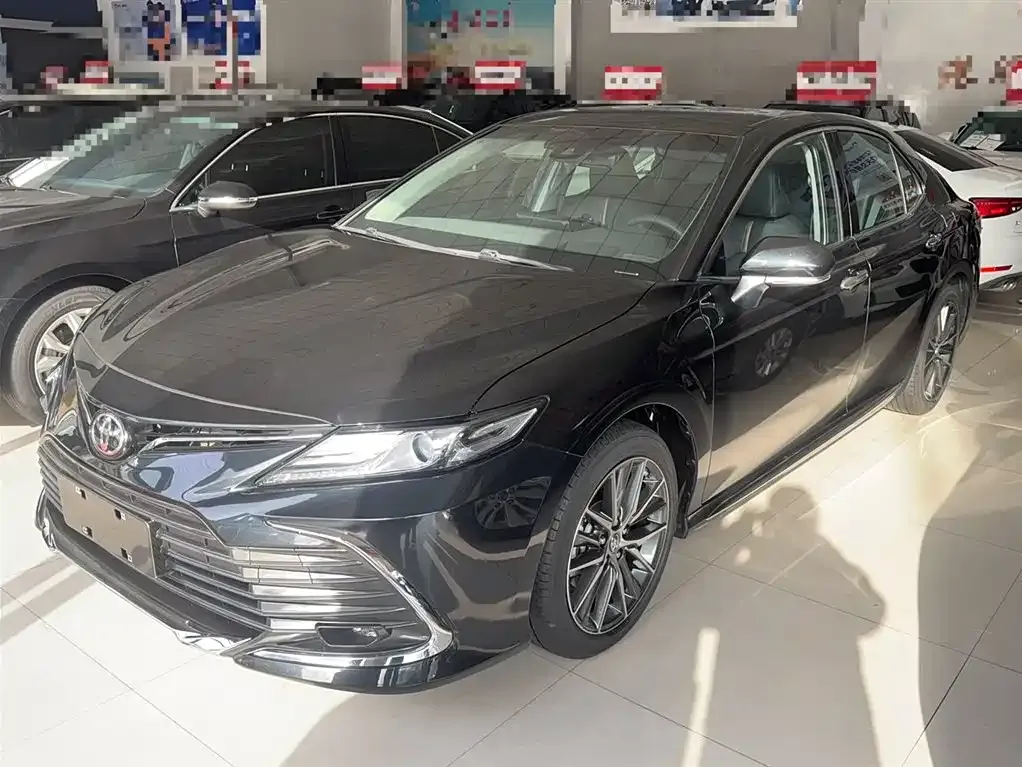 Toyota Camry 2024 из CN, фото 2