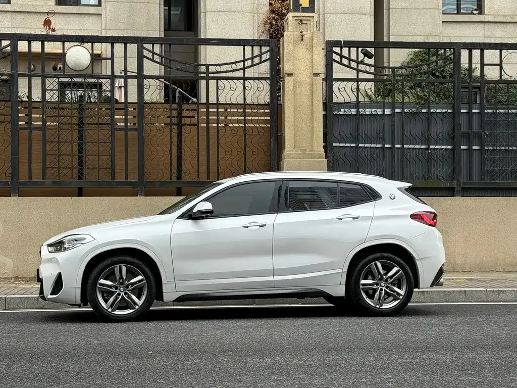BMW X2 2022 из CN, фото 2