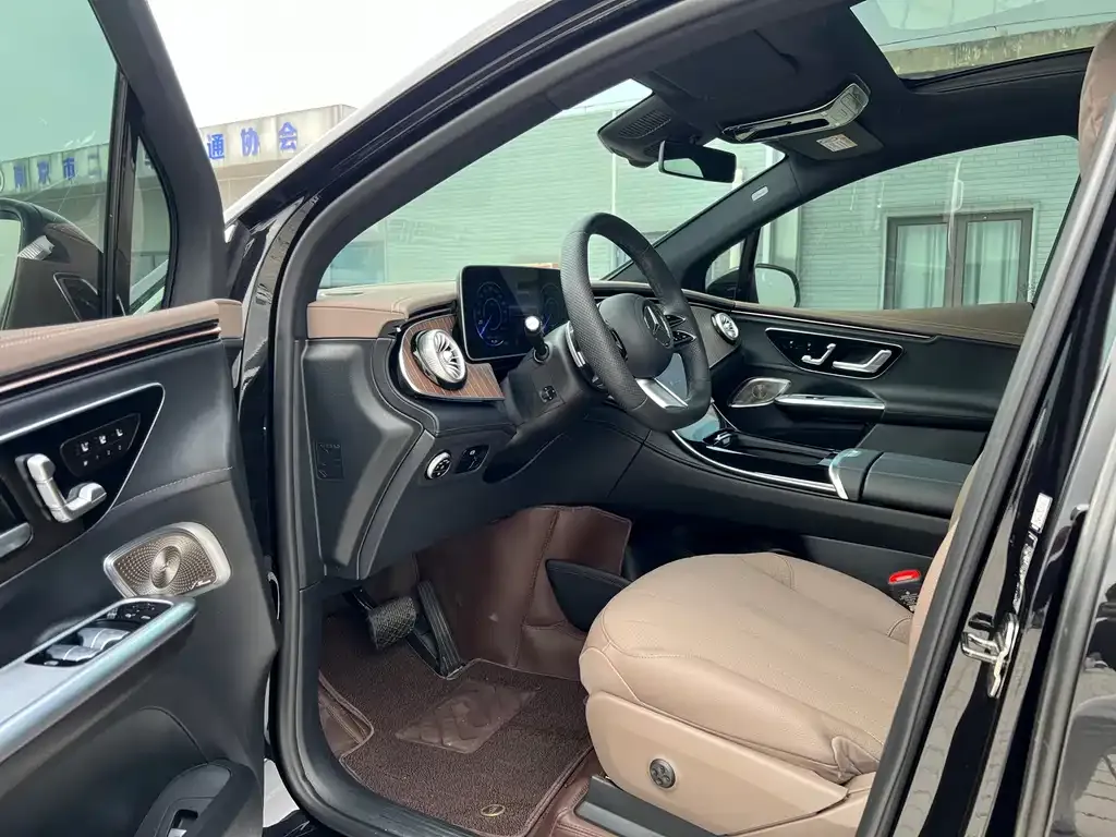 Mercedes-Benz EQE SUV 2024 из CN, фото 8