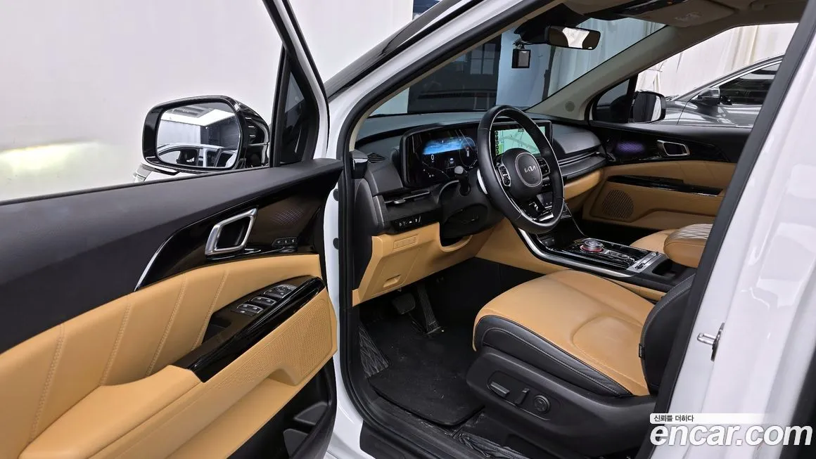 Kia Carnival — фото 10