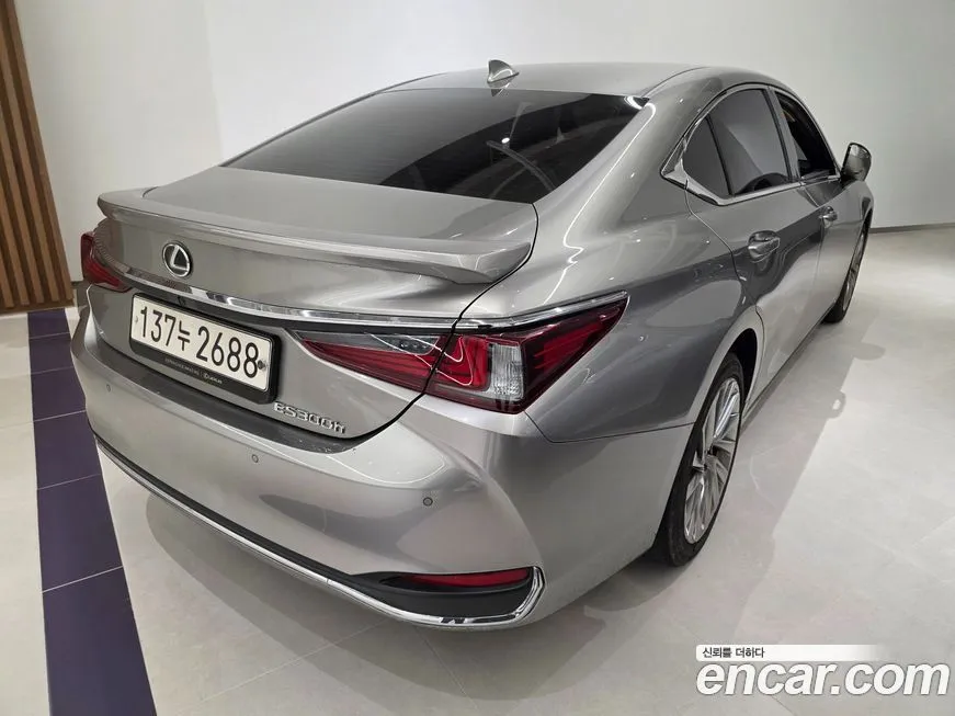 Lexus ES 2023 из KR, фото 2