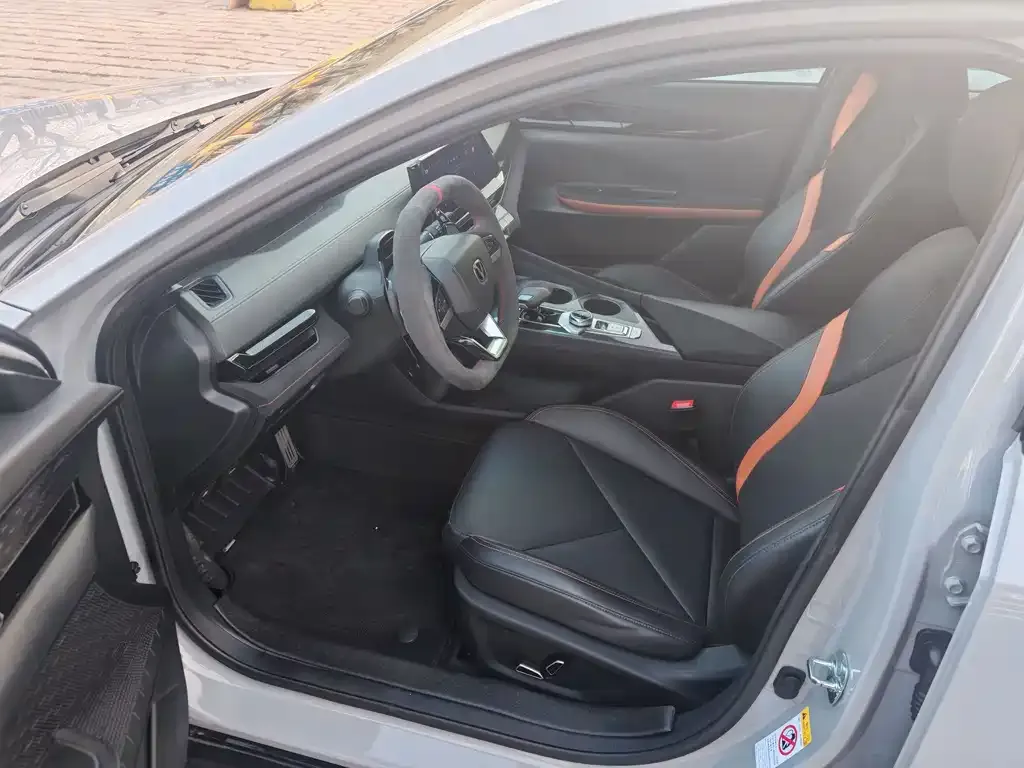 Changan UNI-V 2022 из CN, фото 4