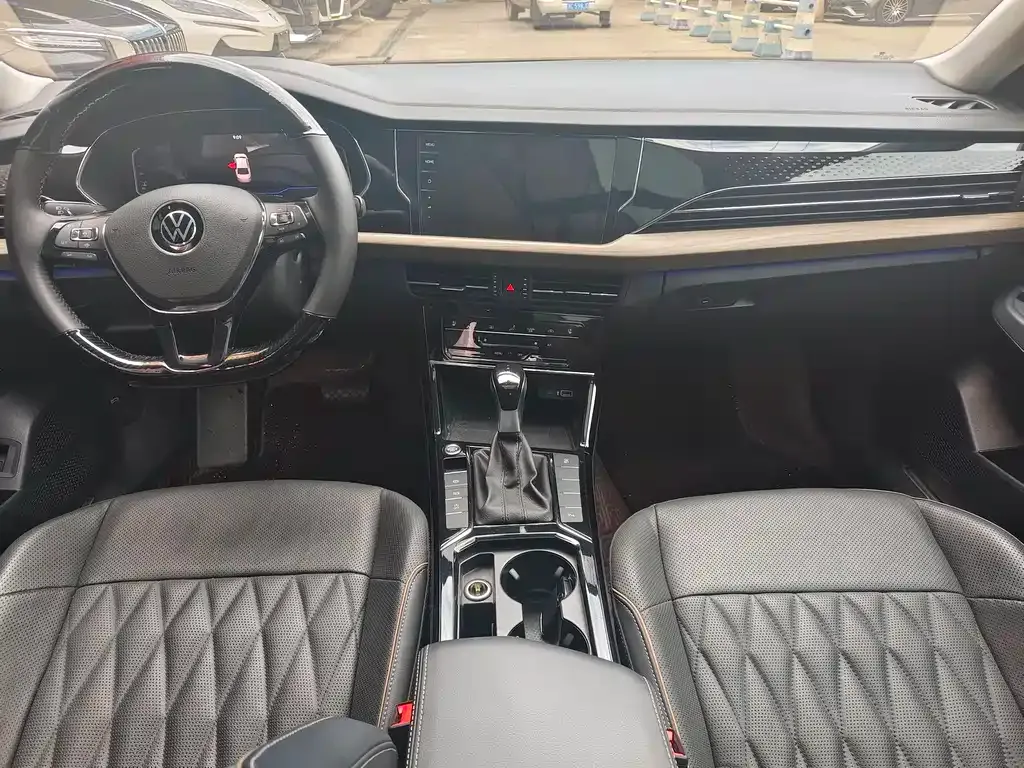 Volkswagen Passat 2021 из CN, фото 9
