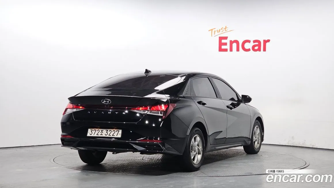 Hyundai AVANTE — фото 2