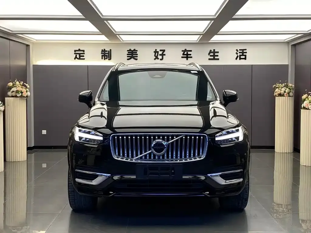 Volvo XC90 2024 из CN, фото 2