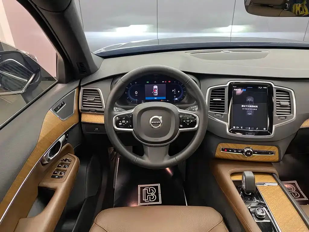 Volvo XC90 2024 из CN, фото 5