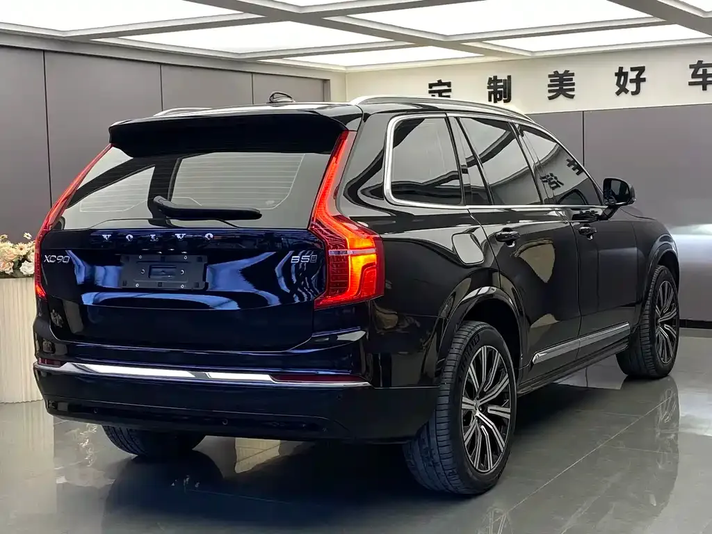 Volvo XC90 2024 из CN, фото 9