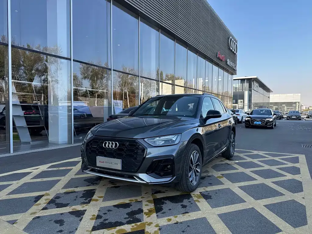 Audi Q5L 2023 из CN, фото 1