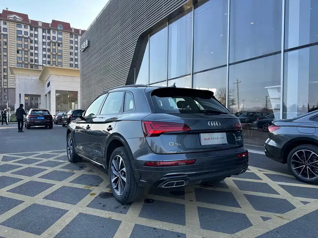 Audi Q5L 2023 из CN, фото 5