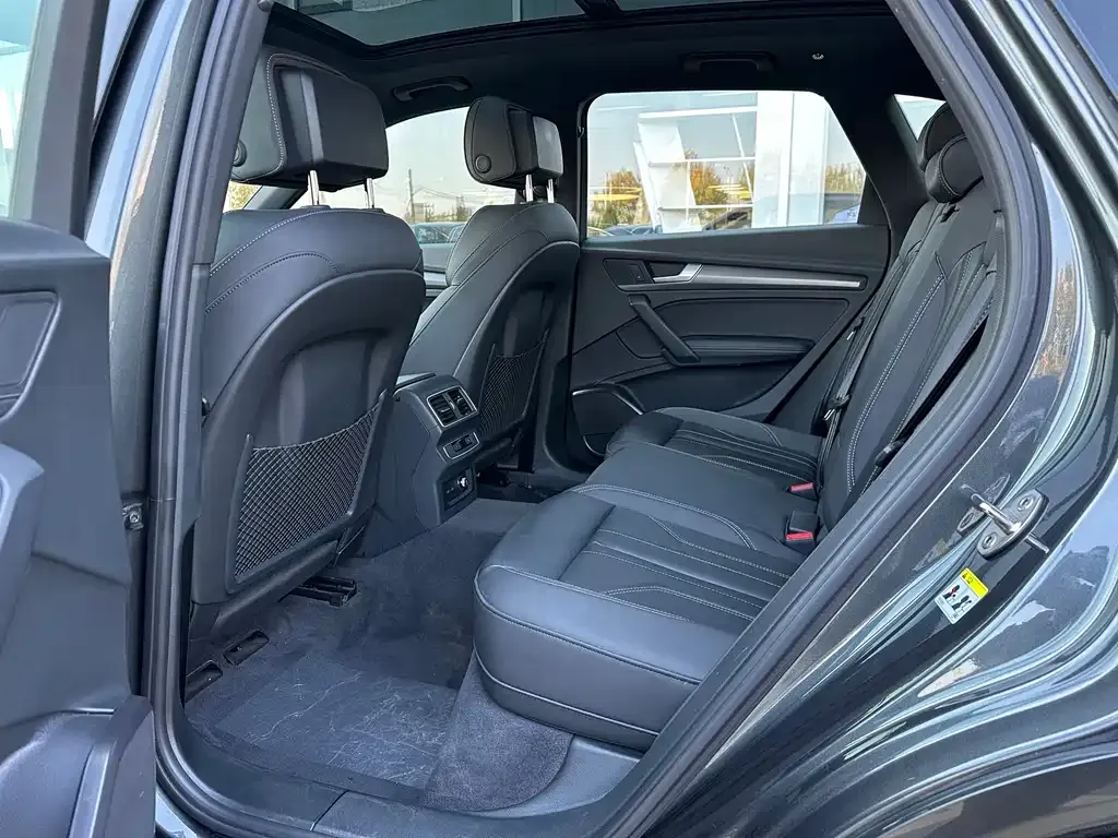 Audi Q5L 2023 из CN, фото 8