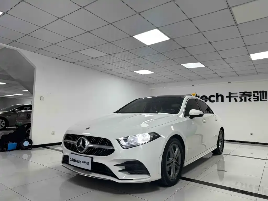 Mercedes-Benz A-Class 2023 из CN, фото 1