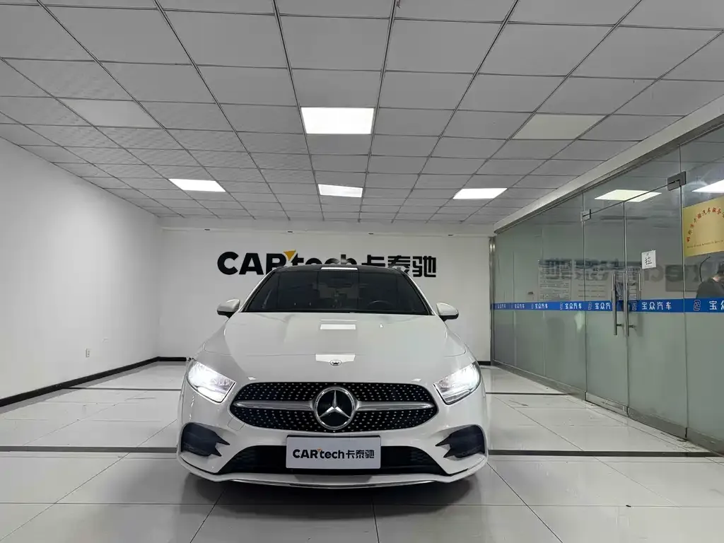Mercedes-Benz A-Class 2023 из CN, фото 2