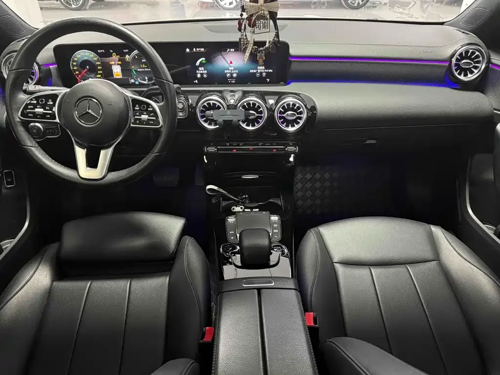 Mercedes-Benz A-Class 2023 из CN, фото 5