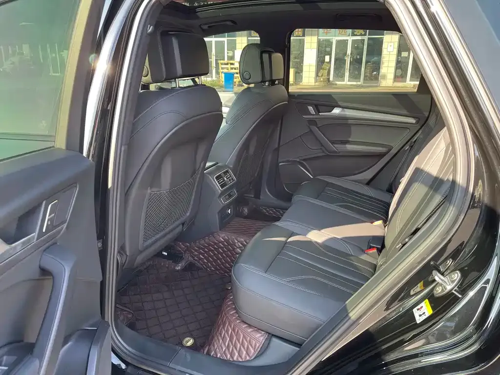 Audi Q5L 2024 из CN, фото 6