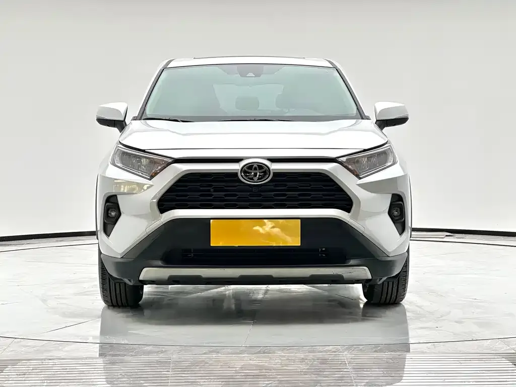 Toyota RAV4 2025 из CN, фото 2