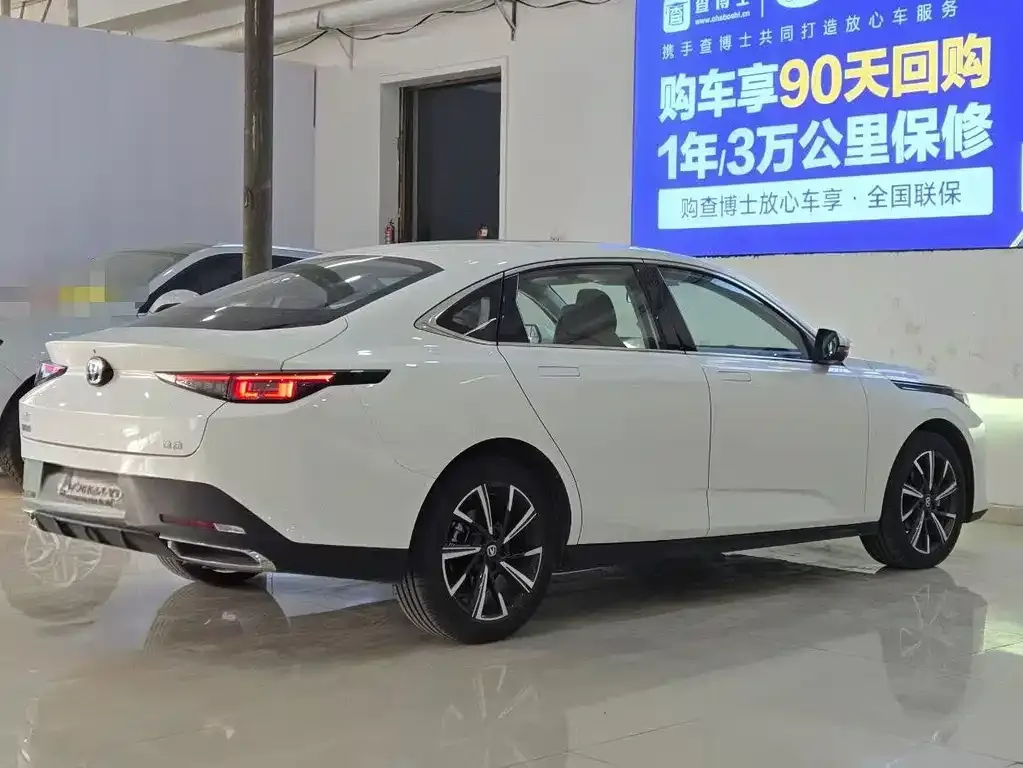 Changan Eado 2024 из CN, фото 6