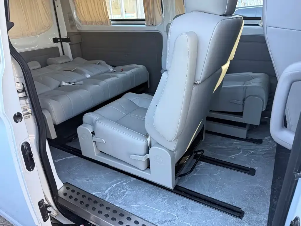 Ford Transit 2023 из CN, фото 10