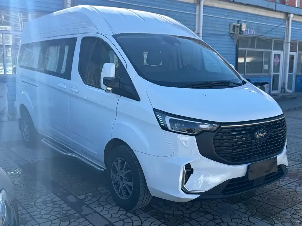 Ford Transit 2023 из CN, фото 3