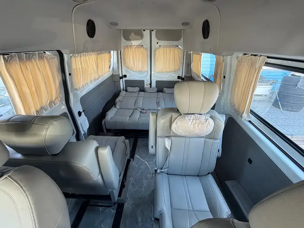 Ford Transit 2023 из CN, фото 4