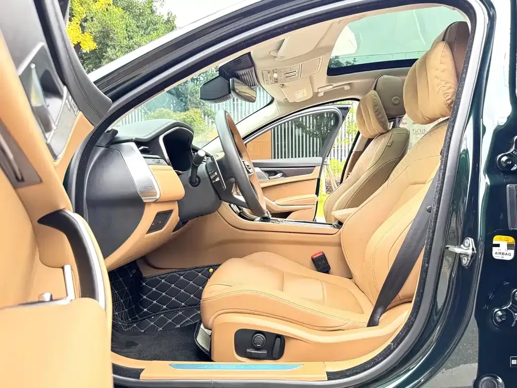 Jaguar XFL 2025 из CN, фото 4