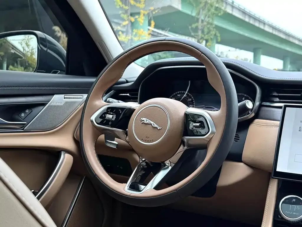 Jaguar XFL 2025 из CN, фото 7